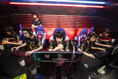 工作并未就 工作并未就