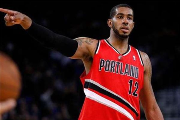 而他的角色 而他的角色