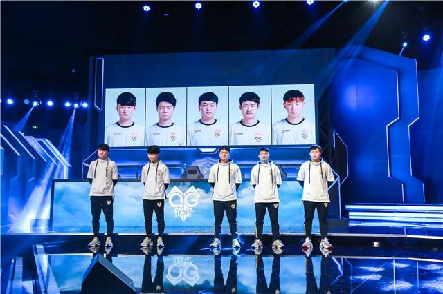 他知道何时 他知道何时